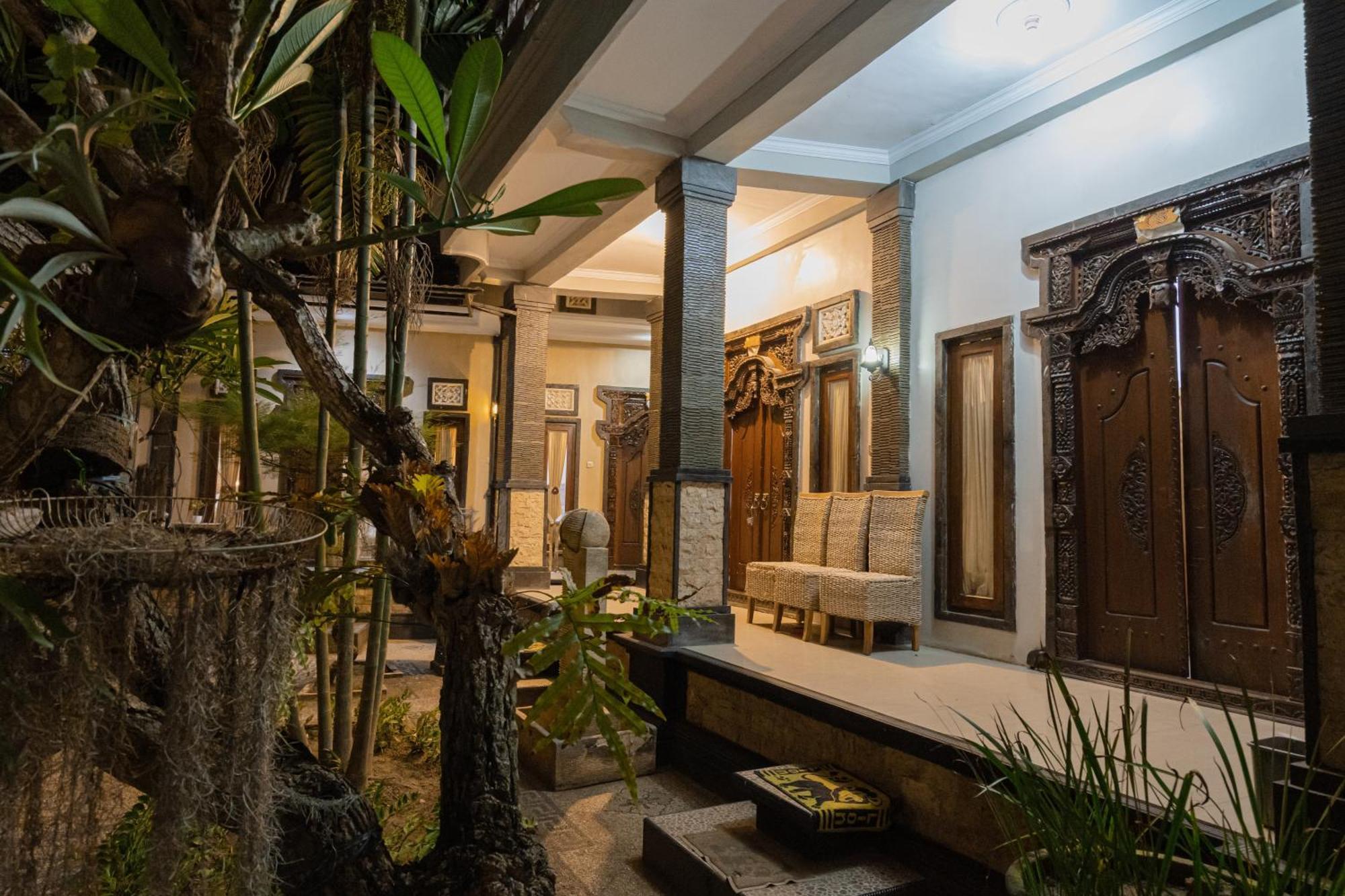 Batununggul The Mel Homestay מראה חיצוני תמונה